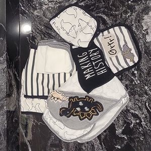 Gerber dinosaur Baby towel and bib set